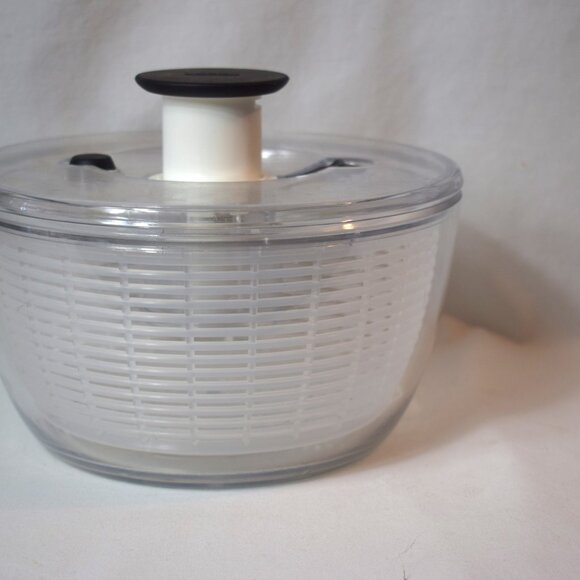 Oxo Softworks 8 Inch Little Salad and Herb Spinner - Picture 3 of 5